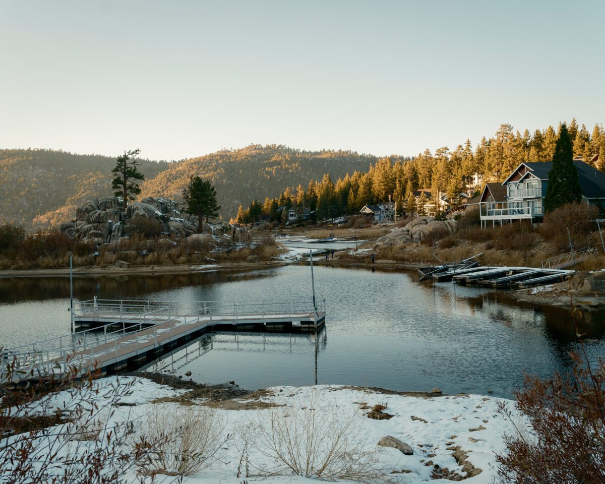 Scenic Big Bear Lake is marked by the namesake reservoir. Big Bear Lodge no. 617 fits its bucolic small-town surroundings nicely.
