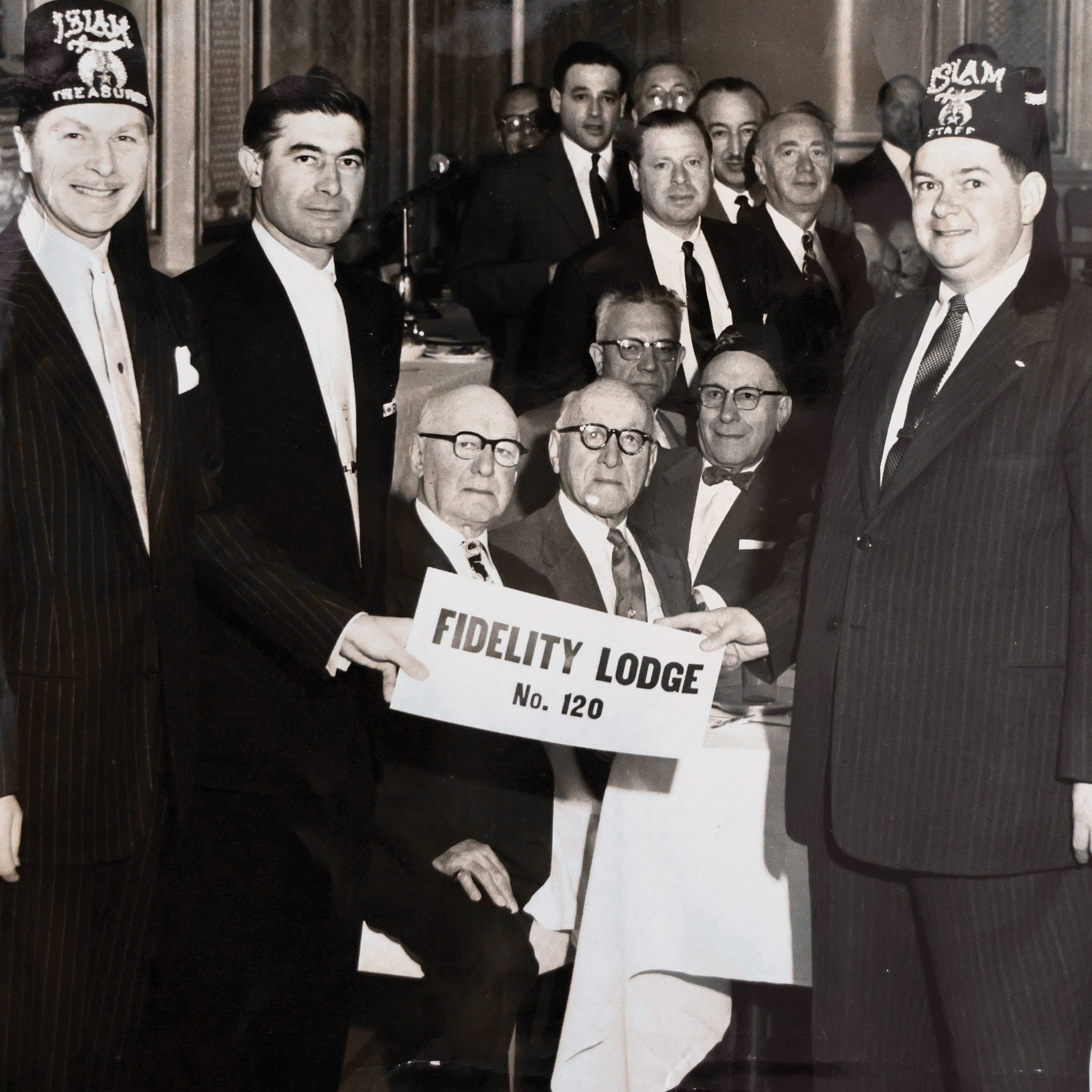 Members of Fidelity No. 120 (now part of San Francisco No. 120), circa 1950s. Fidelity No. 120 was for many years home to a significant number of Jewish Masons in San Francisco. Photo courtesy of the Henry Wilson Coil Library and Museum of Freemasonry.
