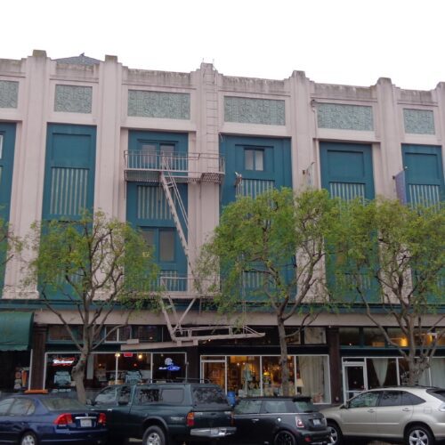 Contemporary view of the exterior of the Richmond Masonic Temple in San Francisco, courtesy of Flickr user eric.